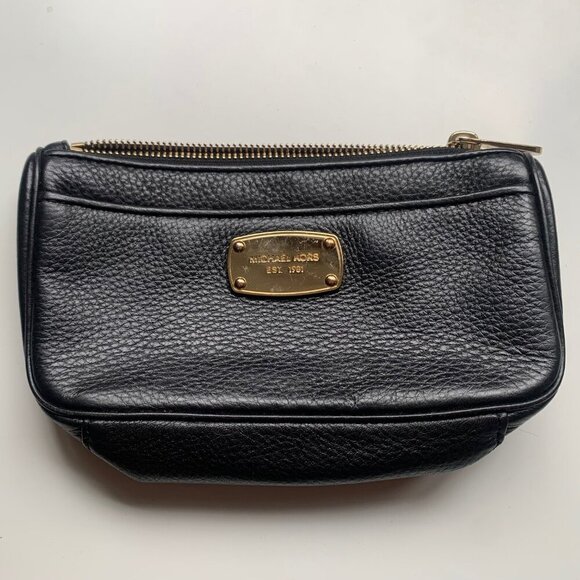 Michael Kors Black Pebbled Leather Wristlet Clutch Bag – Gold Plate Logo, Zip - Picture 2 of 7